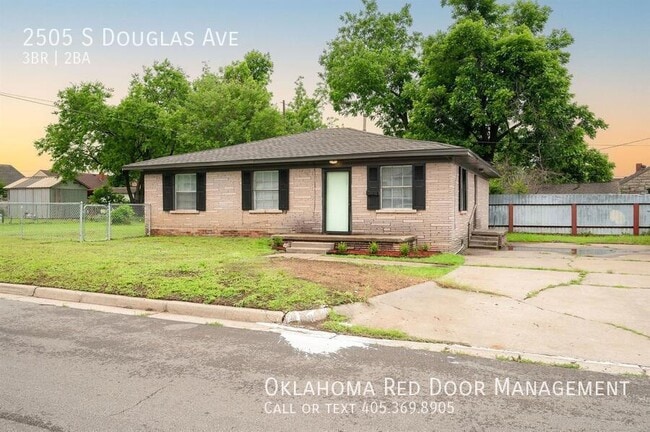 property at 2505 S Douglas Ave