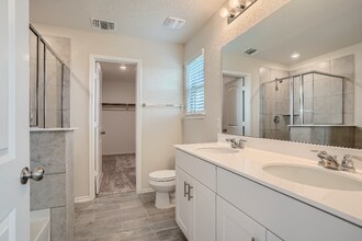 112 Bird Cherry Wy in Georgetown, TX - Foto de edificio - Building Photo