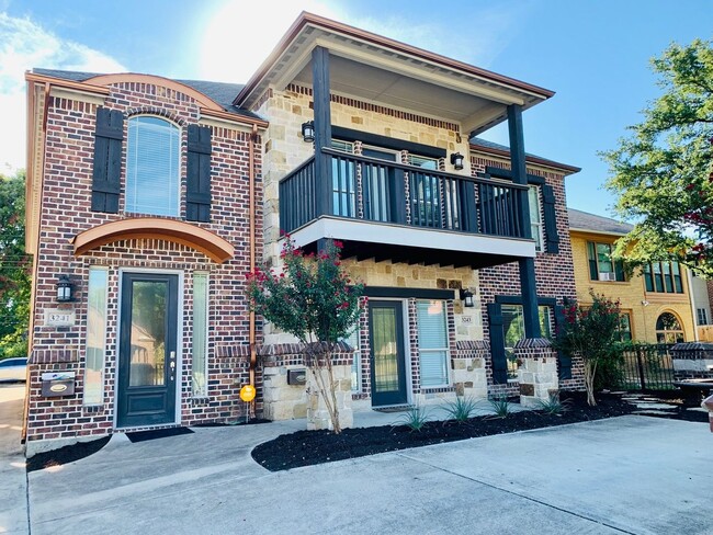 3241 S University Dr in Fort Worth, TX - Building Photo - Building Photo