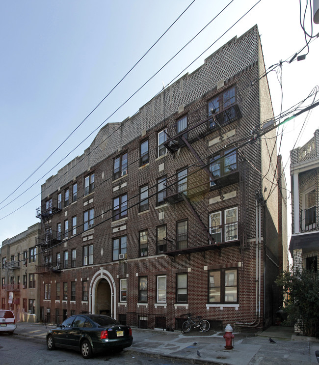 92-96 Waldo Ave in Jersey City, NJ - Building Photo - Building Photo