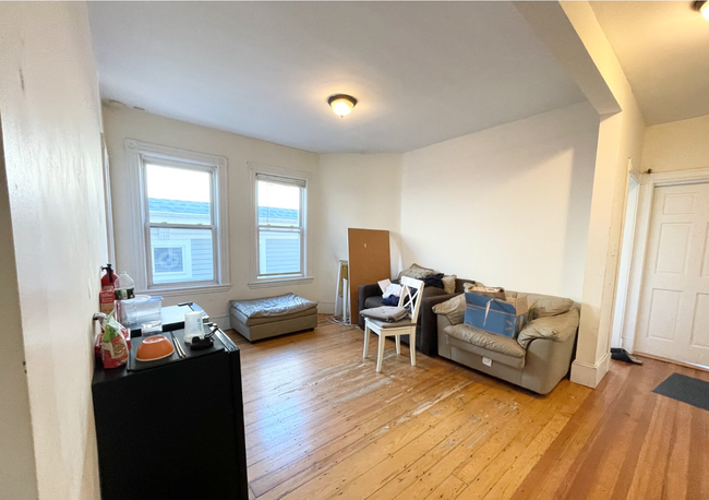 17 Sachem St, Unit #2 in Boston, MA - Building Photo - Building Photo