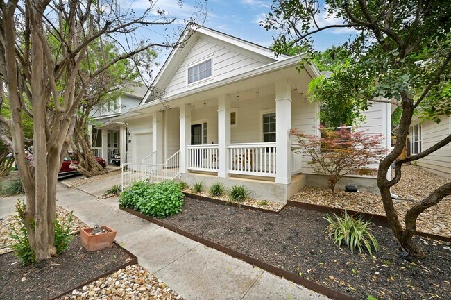 2721 Kinney Oaks Ct in Austin, TX - Building Photo - Building Photo