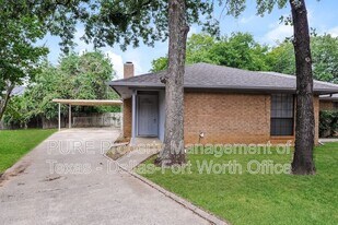 7525 Windhaven Rd in North Richland Hills, TX - Building Photo