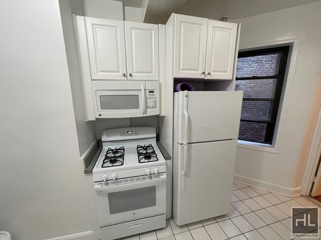 East 38th Street in New York, NY - Building Photo - Building Photo