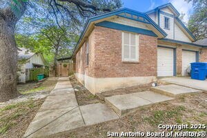 8922 Hambledon Dr in San Antonio, TX - Building Photo - Building Photo