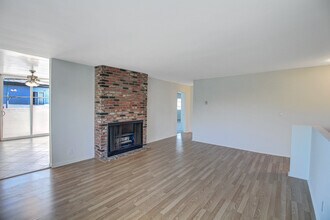 1317 12th St, Unit 9 in Santa Monica, CA - Foto de edificio - Building Photo