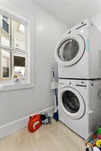 97 Hillside St, Unit 1 in Boston, MA - Building Photo - Building Photo