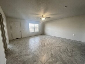 2/2 Apartment - Killen, AL in Killen, AL - Building Photo - Interior Photo