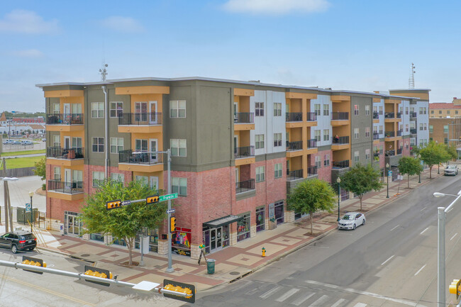 Franklin Place in Waco, TX - Foto de edificio - Building Photo