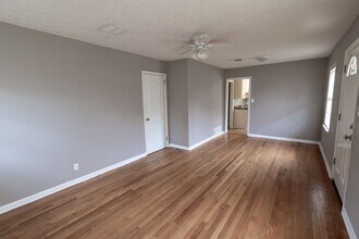 1001 Gipson St in Prattville, AL - Building Photo - Building Photo