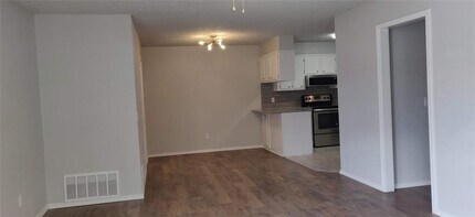 1109 Parkview Dr in Midwest City, OK - Building Photo - Building Photo