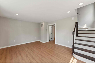 808 Xenia St SE in Washington, DC - Building Photo - Building Photo