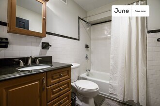 356 W 39th St in New York, NY - Building Photo - Building Photo