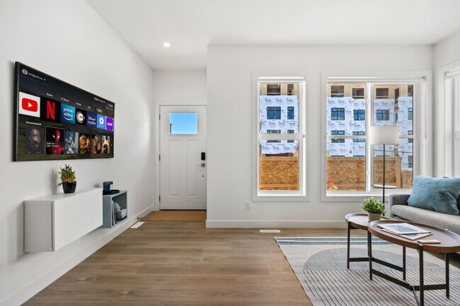2117-2181 81 St S W in Calgary, AB - Building Photo - Building Photo