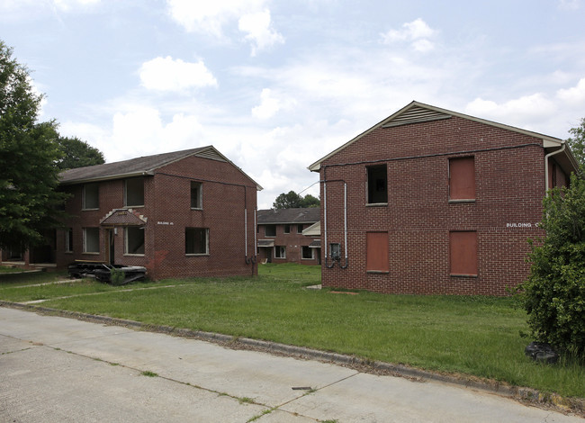 Hillcrest Homes in East Point, GA - Building Photo - Building Photo