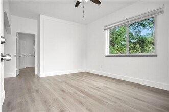 3041 NW 15th St in Miami, FL - Building Photo - Building Photo