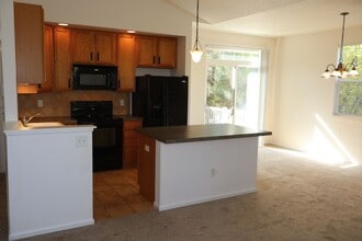 1921 Grays Peak Dr in Loveland, CO - Building Photo - Building Photo