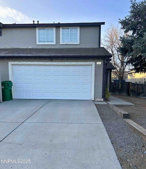 1725 Catham Ln in Sparks, NV - Building Photo