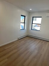 163 st Ave in Flushing, NY - Building Photo - Building Photo