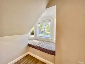 402 Fairpoint Dr in Gulf Breeze, FL - Building Photo - Building Photo