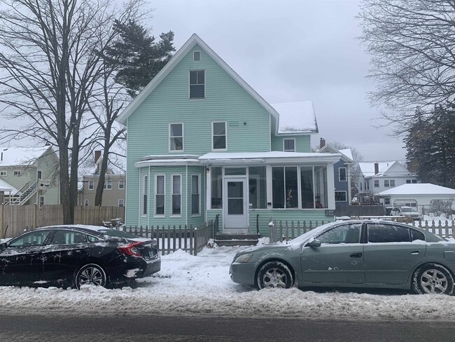 568 Beech St in Manchester, NH - Building Photo - Building Photo