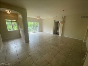 13160 Bella Casa Cir in Ft. Myers, FL - Building Photo - Building Photo