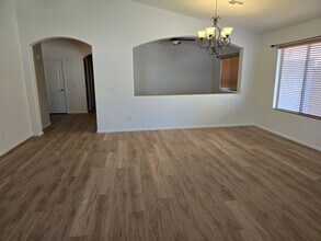 17605 W Bloomfield Rd in Surprise, AZ - Building Photo - Building Photo