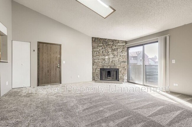 11971 E Harvard Ave in Aurora, CO - Building Photo - Building Photo