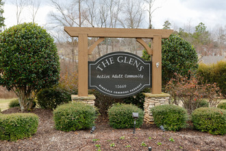 The Glens at Birkdale Commons in Huntersville, NC - Building Photo - Building Photo