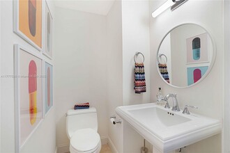 3350 SW 27th Ave in Miami, FL - Building Photo - Building Photo