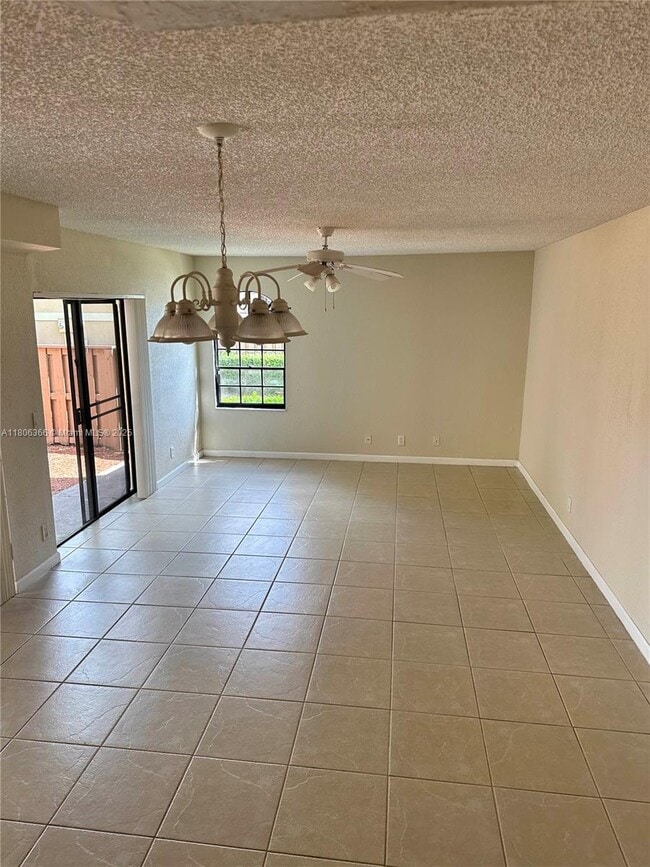 8254 Severn Dr in Boca Raton, FL - Building Photo - Building Photo