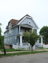 152 Oak St in Binghamton, NY - Foto de edificio - Building Photo