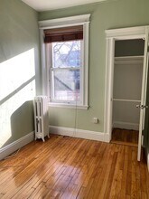 1665 Commonwealth Ave, Unit 1 in Boston, MA - Foto de edificio - Building Photo