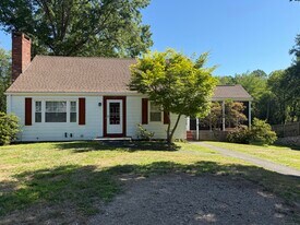 120 Pansy Rd in Fairfield, CT - Building Photo