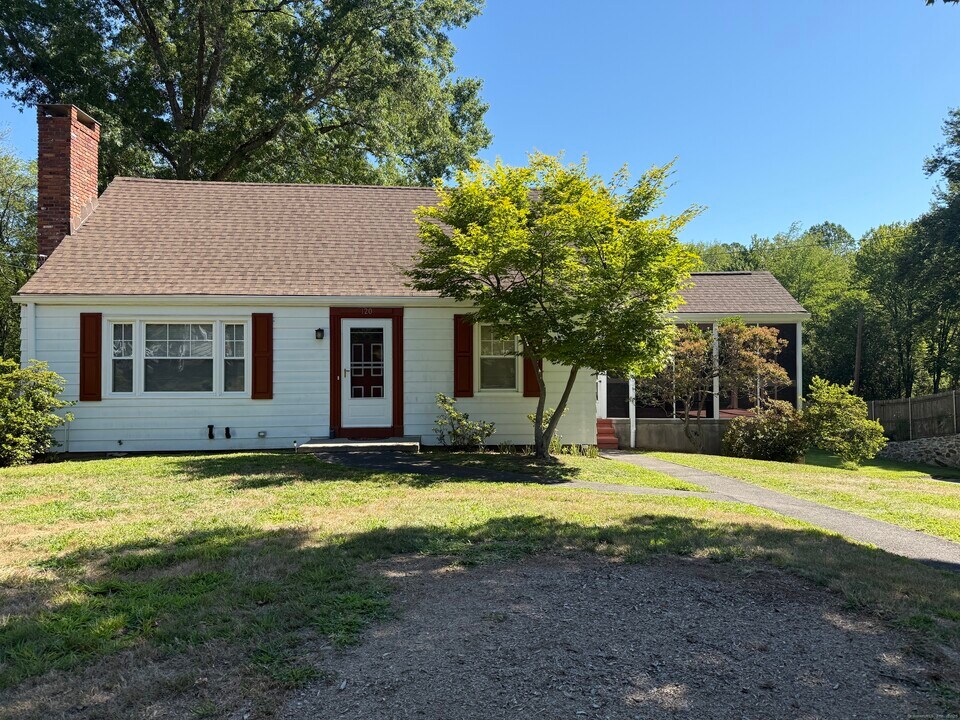 120 Pansy Rd in Fairfield, CT - Building Photo