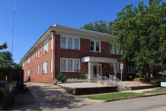 Heritage Hills - East in Oklahoma City, OK - Building Photo - Building Photo