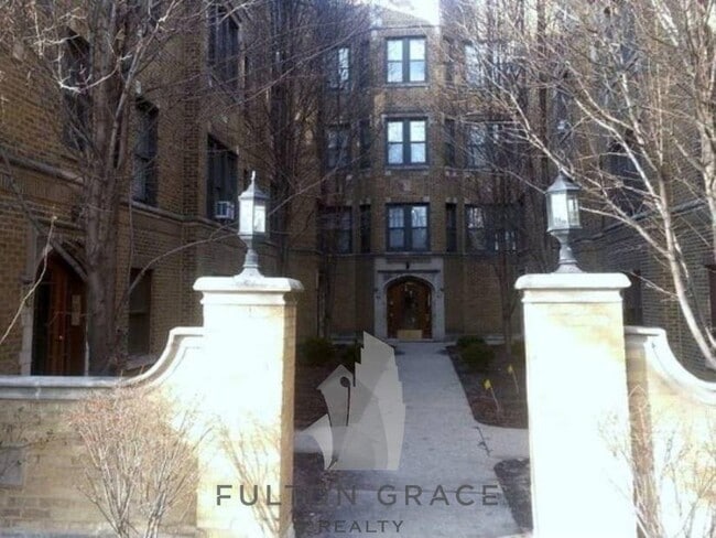 2348 W Addison St, Unit BS