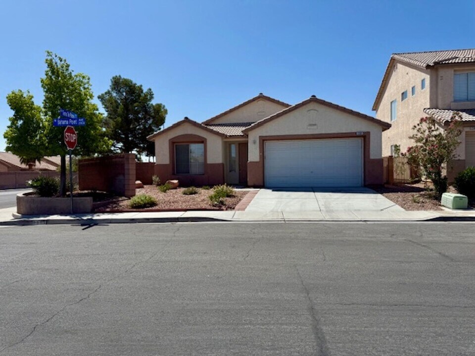 2301 Bahama Point Ave in North Las Vegas, NV - Building Photo