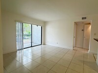 650 S Park Rd in Hollywood, FL - Building Photo - Building Photo