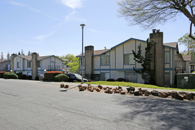 Church Terrace Apartments in Sacramento, CA - Building Photo - Building Photo