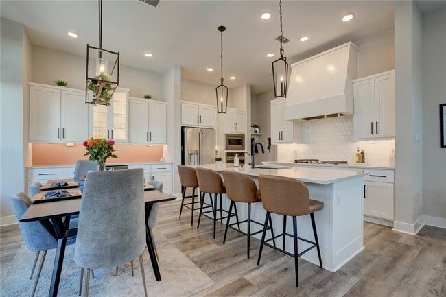 property at 3603 Kensington Gdns Ln