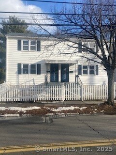 330-332 S Cherry St in Wallingford, CT - Foto de edificio