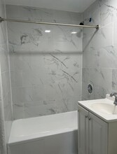 734 E 43rd St in Brooklyn, NY - Building Photo - Building Photo