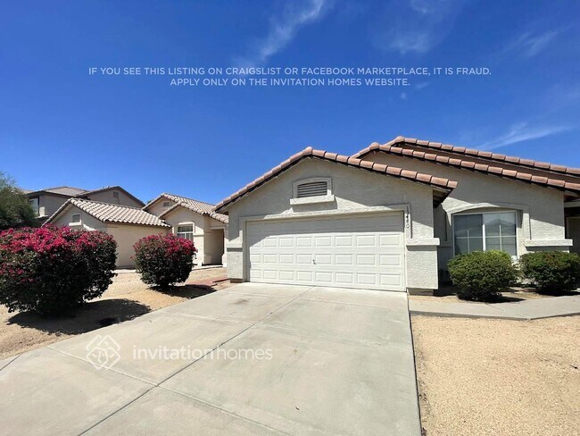 15440 W Gelding Dr in Surprise, AZ - Building Photo - Building Photo