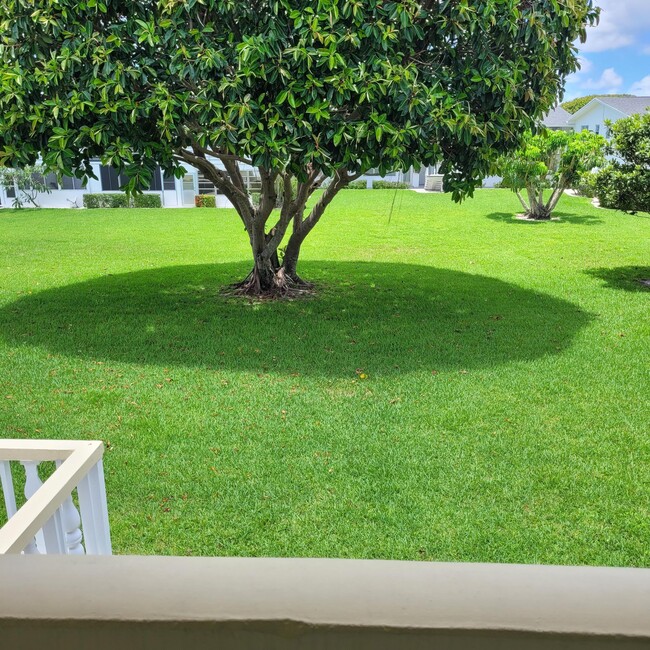 331 Camden Dr in West Palm Beach, FL - Building Photo - Building Photo