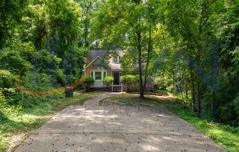 953 Clarion Dr in Durham, NC - Building Photo - Building Photo
