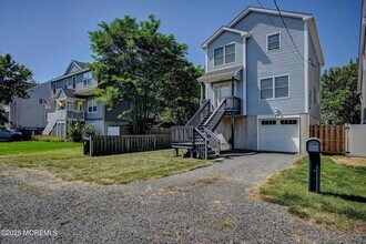 15 Griggs Ave in Port Monmouth, NJ - Building Photo - Building Photo