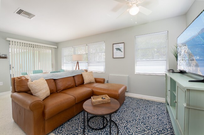 620 SE 47th St in Cape Coral, FL - Foto de edificio - Building Photo