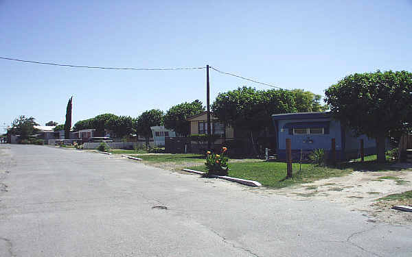 Mulberry Mobile Home Park in Turlock, CA - Foto de edificio - Building Photo