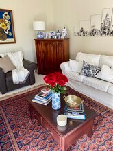 380 Greendale Ct in Santa Barbara, CA - Building Photo - Building Photo